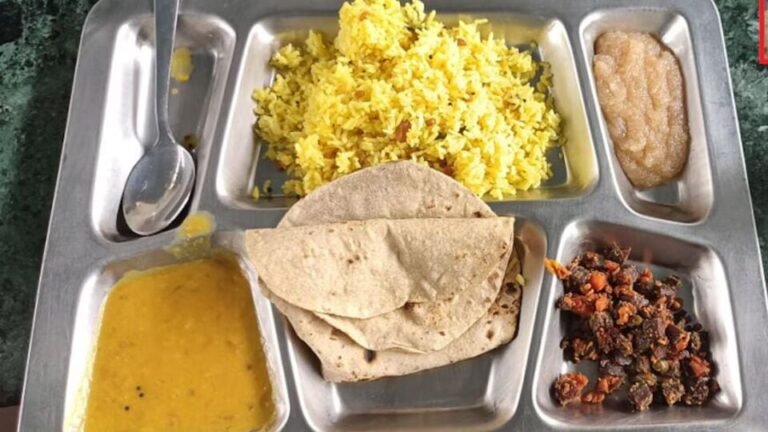 Wardha News : मेसमध्ये शिळं अन्न दिल्याने इंजिनिअरिंगच्या विद्यार्थ्यांना विषबाधा! वर्धा जिल्ह्यातील घटना